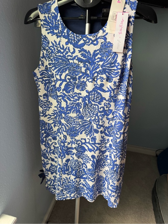 Lilly Pulitzer Dresses & Skirts - Lilly Pulitzer White & Blue Dress with shorts